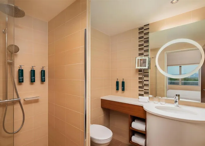 Hotel Hilton Garden Frankfurt Airport 4*